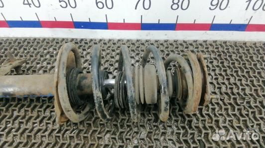 Стойка передняя левая nissan almera N16 (BEA35K501