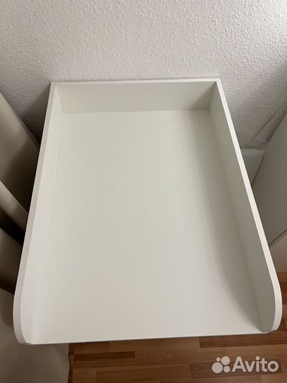 Пеленальный стол