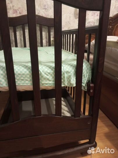 Детская кроватка