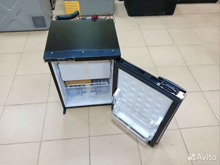 Автомобильный холодильник Alpicool CR50