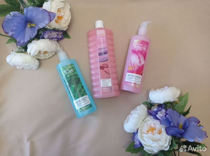 Гели для душа Avon