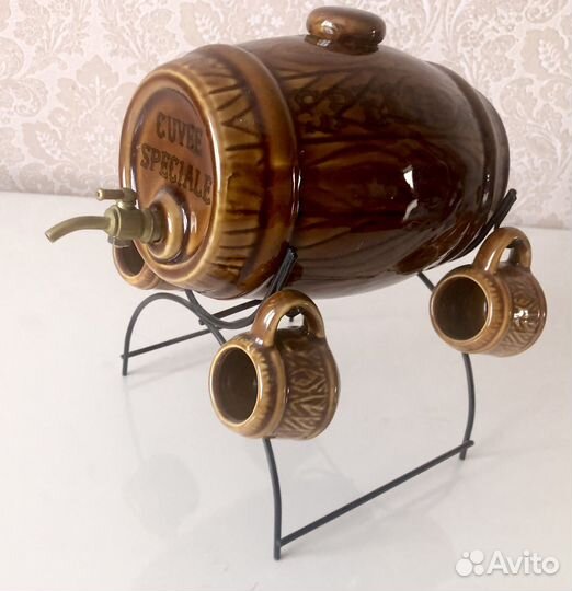 Бочонок керамический с кружечками на подставке