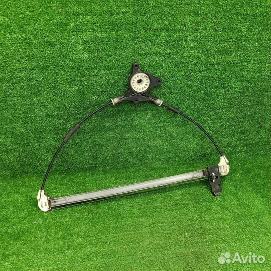 Стеклоподъемник задний левый Mazda 3 BK 2005