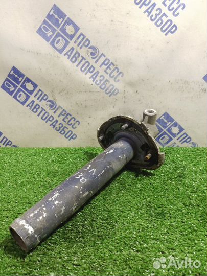 Кронштейн усилителя бампера Bmw E39 седан 2.5 M52