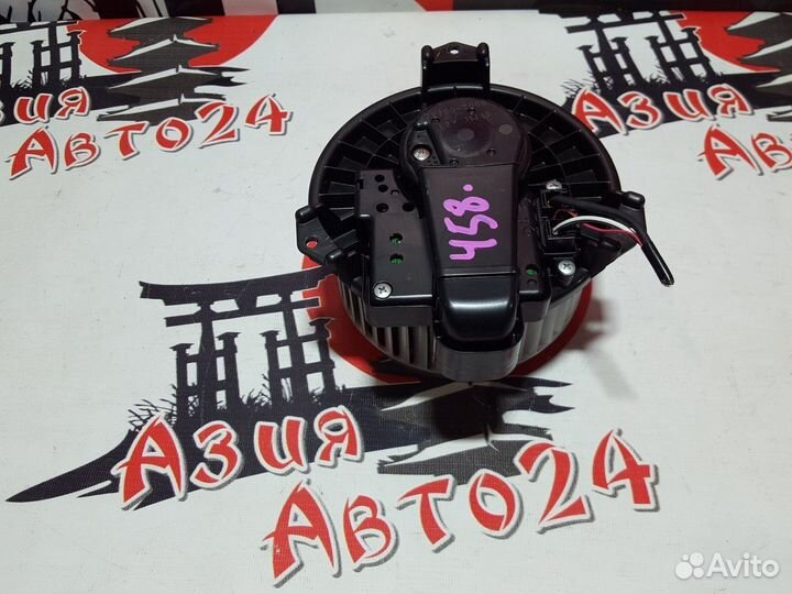 Вентилятор печки Toyota Vitz NCP91 1NZ-FE 2007