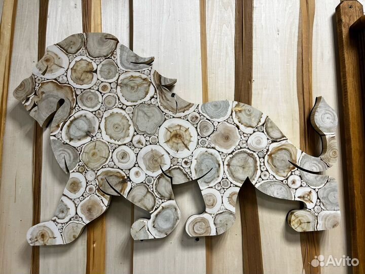 Панно из можжевельника