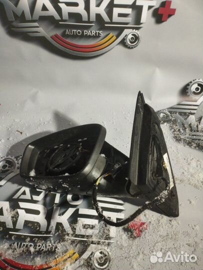 Зеркало левое Skoda Rapid