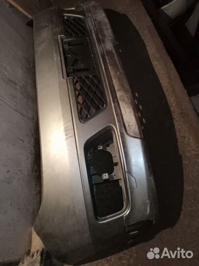 Бампер передний Nissan Elgrand 2002 E/ME/MNE/NE 51