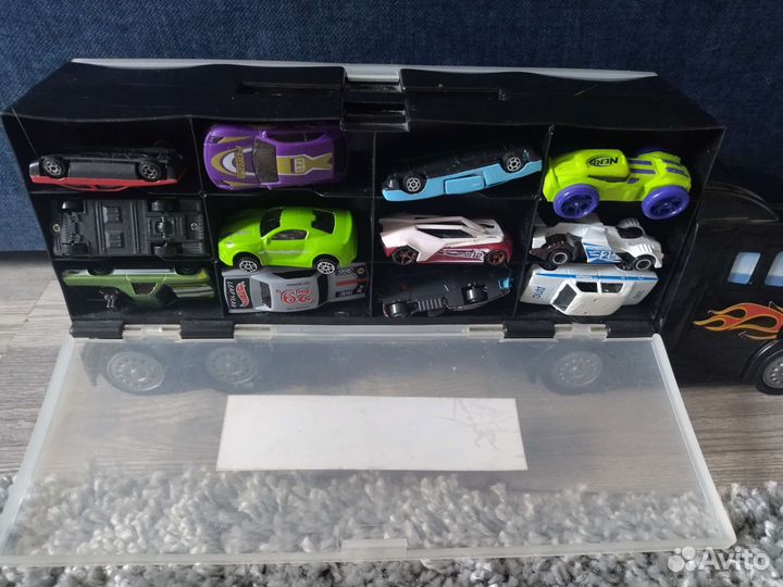 Машина-кейс wagon wheels