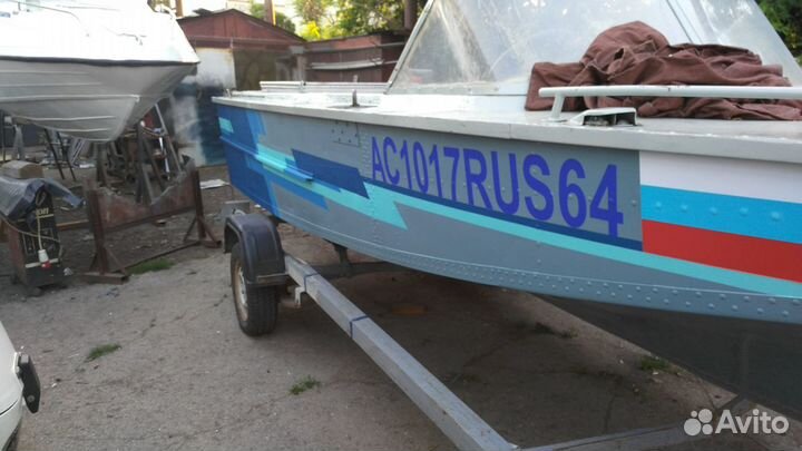 Катер Амур-М, двигатель 