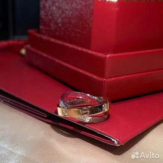 Cartier кольцо love 0,19 ct