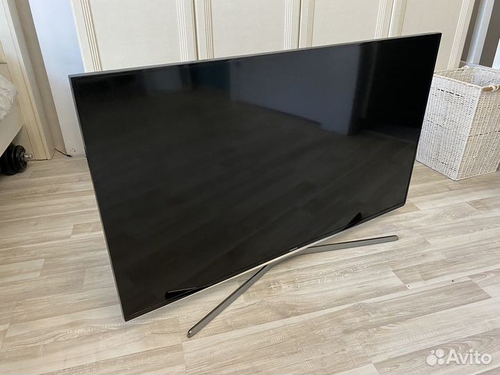 Телевизор Samsung UE50J6240AU