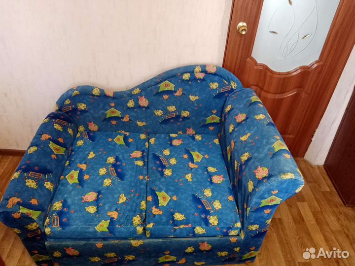 Продам детский диван