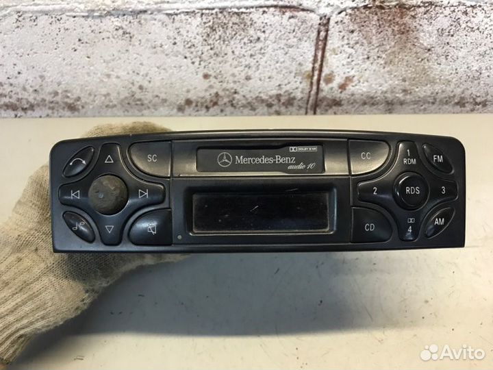 Магнитола штатная Mercedes-Benz C-Class W203 1.8