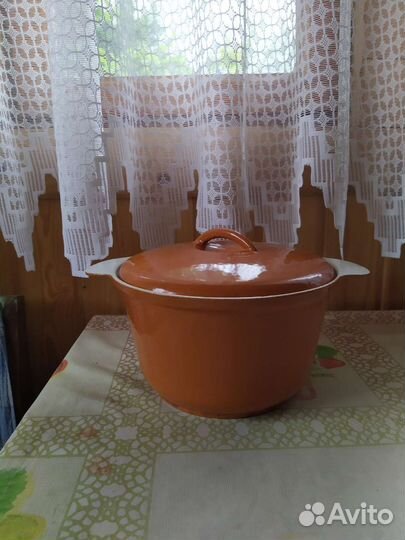 Кастрюля чугунная эмалированная СССР