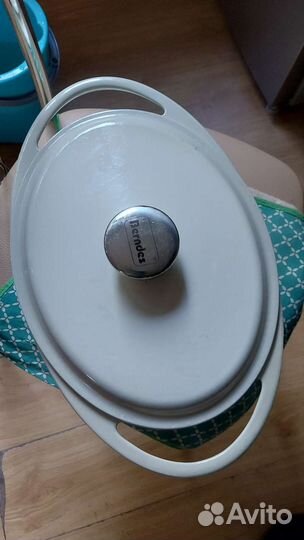 Кастрюля чугунная с эмалью Германия