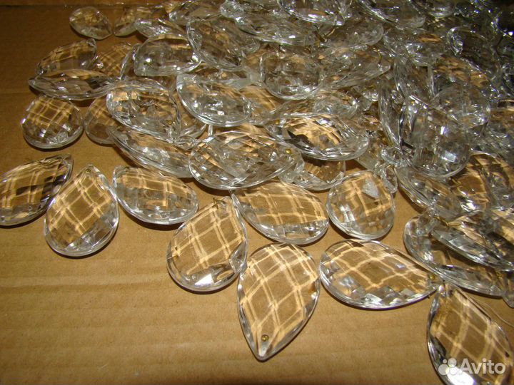 Хрустальные подвески для люстры. 200 штук. Б/У