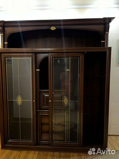 Буфеты и серванты бу