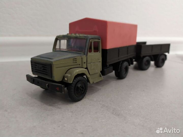 Модель грузовика ЗИЛ