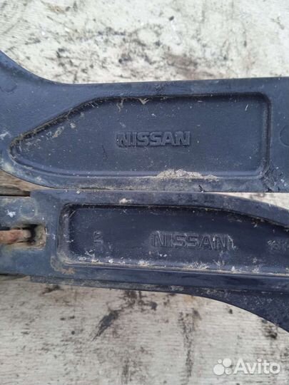Поводок дворника Ниссан Санни Б15