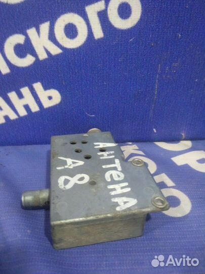 Блок управления антенной Audi A8 седан 1996