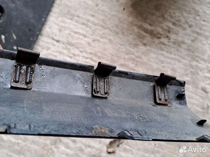 Заглушка заднего бампера мерседес мл w163 левая