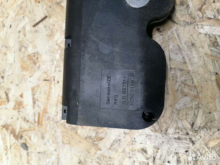 Ответная часть замка багажника Фольксваген Тоурег