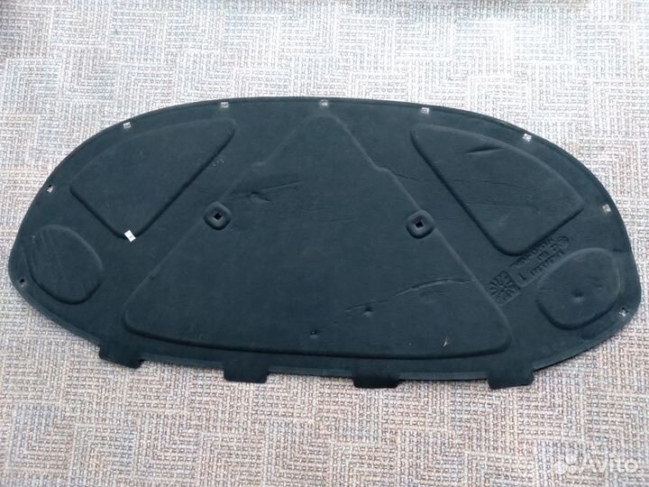 Шумоизоляция капота Шкода Рапид 2016г