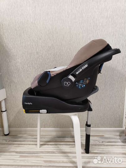 Автолюлька maxi cosi pebble с базой