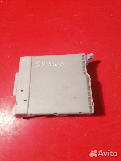 Блок предохранителей Lexus Gs 3