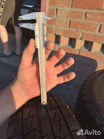 Roadstone Winguard Ice 185/65 R15