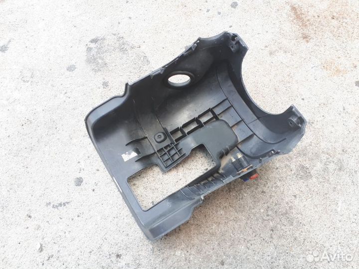 Кожух рулевой колонки нижний Hyundai Solaris 1