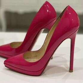 christian louboutin pigalle plato