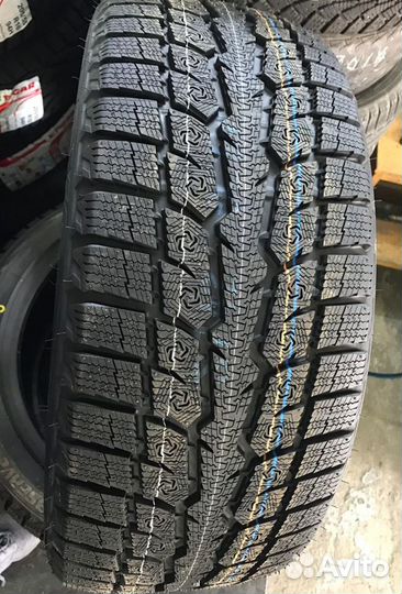 Toyo Observe GSi-6 275/45 R20
