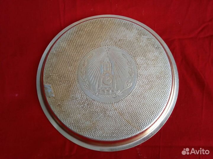 Поднос, диаметр 18 см. СССР