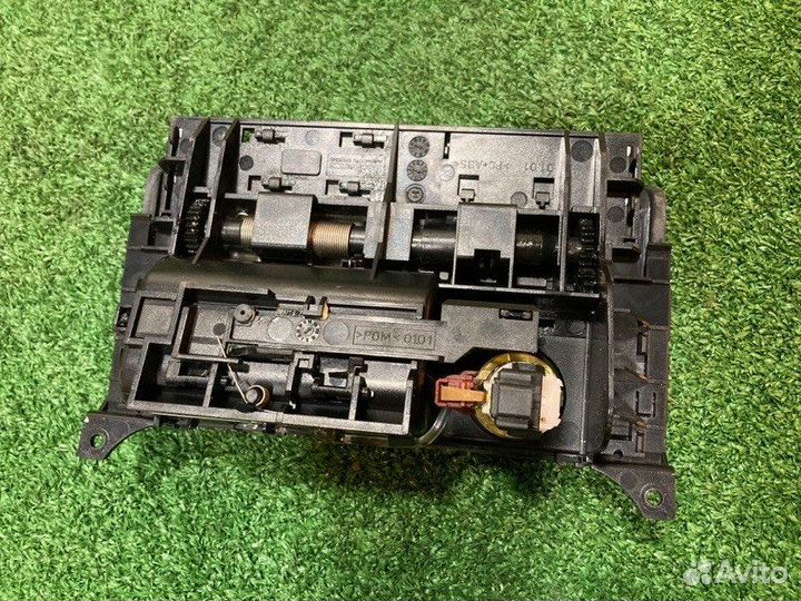 Пепельница передняя Mercedes-Benz S-Class W221