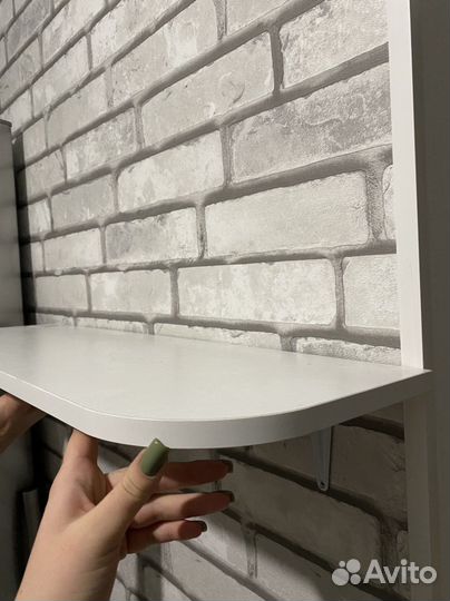 Полка настенная навесная новая