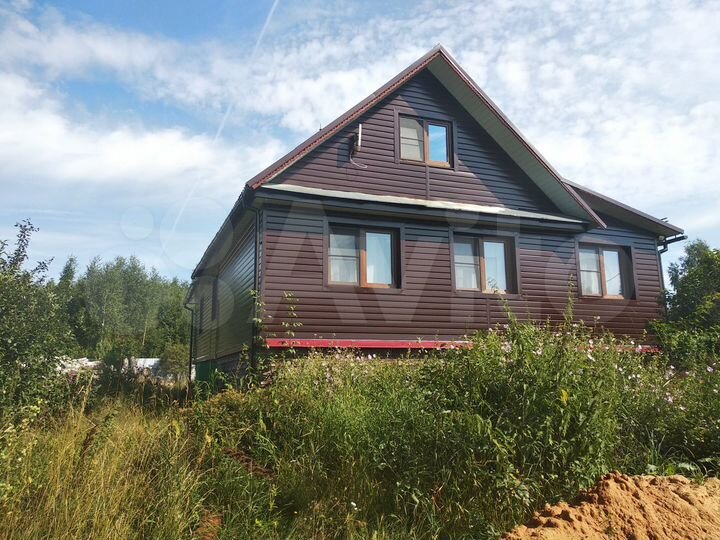 Дом 200 м² на участке 22,5 сот.