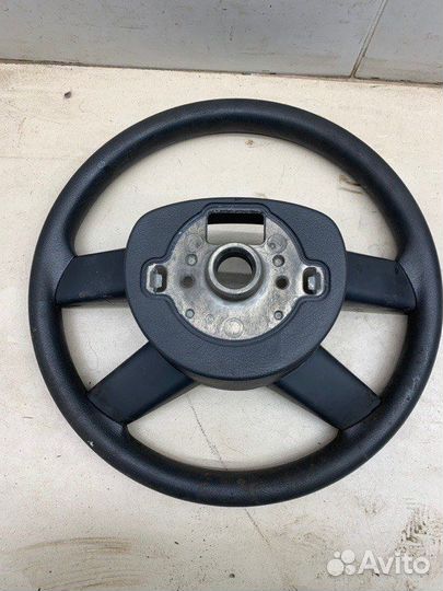 Рулевое колесо Volkswagen Golf 5 хейтчбек 1.6 FSI