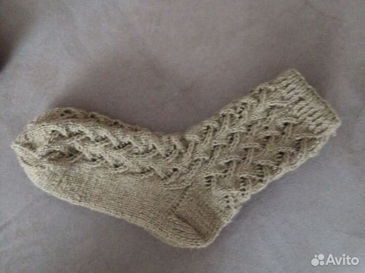 Шерстяные носки ручной вязки