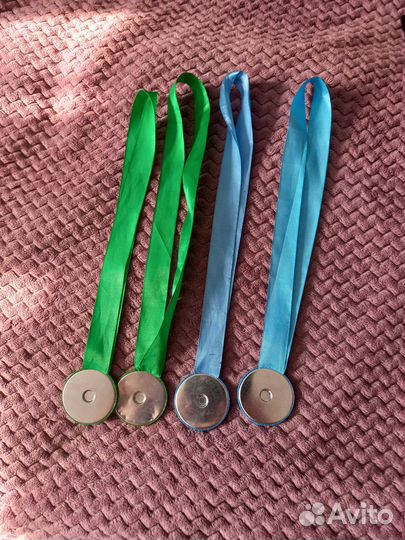 Медальки 8 шт на ленточках из стоматологии Алена