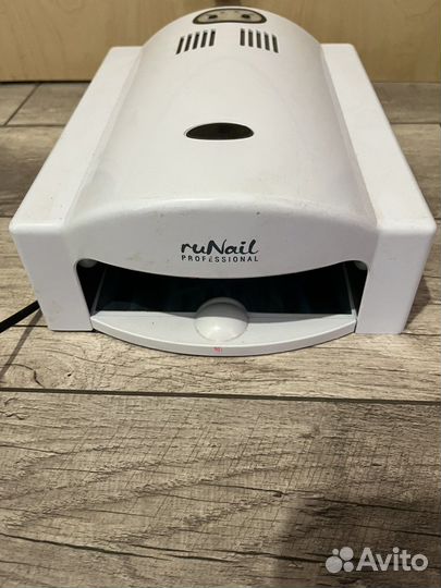 Лампа для ногтей бу