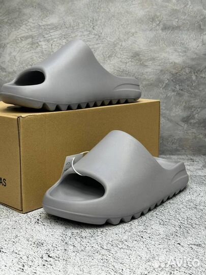 Сланцы Adidas Yeezy Slide