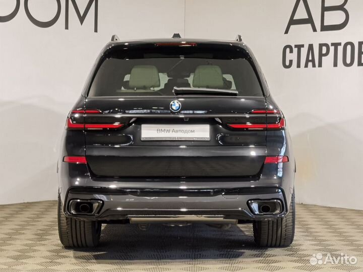 BMW X7 3.0 AT, 2023