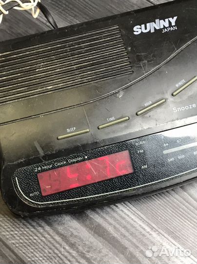 Электронные настольные часы