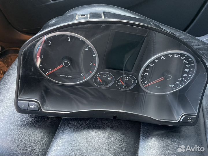 Продам приборную панель на Тигуан diesel