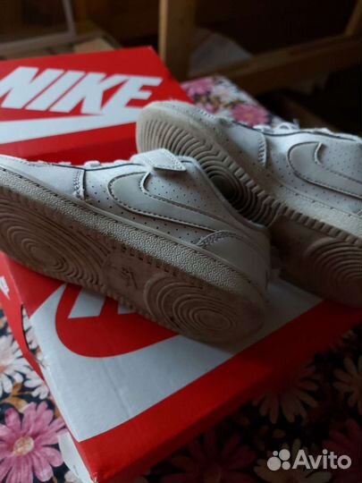 Кроссовки Nike