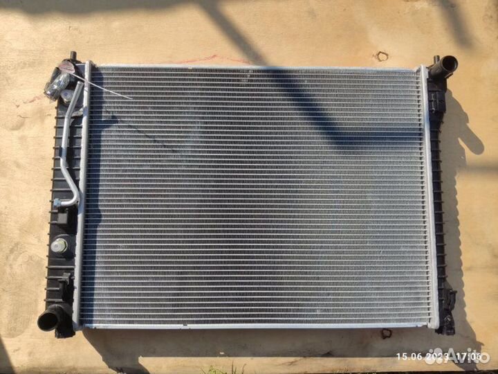 Радиатор охлаждения двс Chevrolet Captiva C100