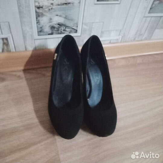 Туфли женские 35 размер