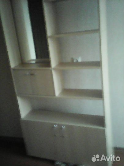 Книжная полка напольная стеновая